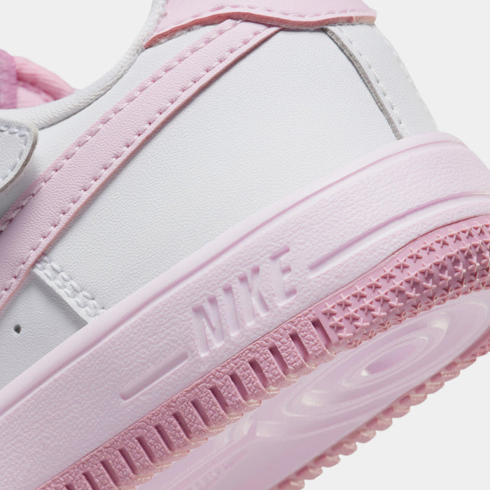 Force 1 Low EasyOn Preschool Lifestyle Shoes (White/Pink Foam/Elemental Pink)
