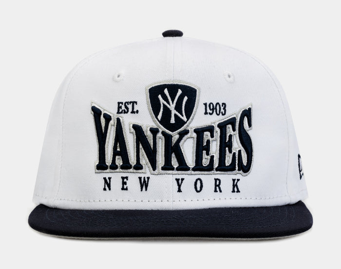 New York Yankees Crest 9FIFTY Mens Snapback Hat (White/Black)