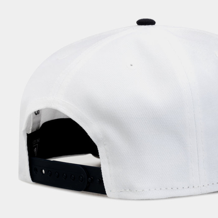 New York Yankees Crest 9FIFTY Mens Snapback Hat (White/Black)