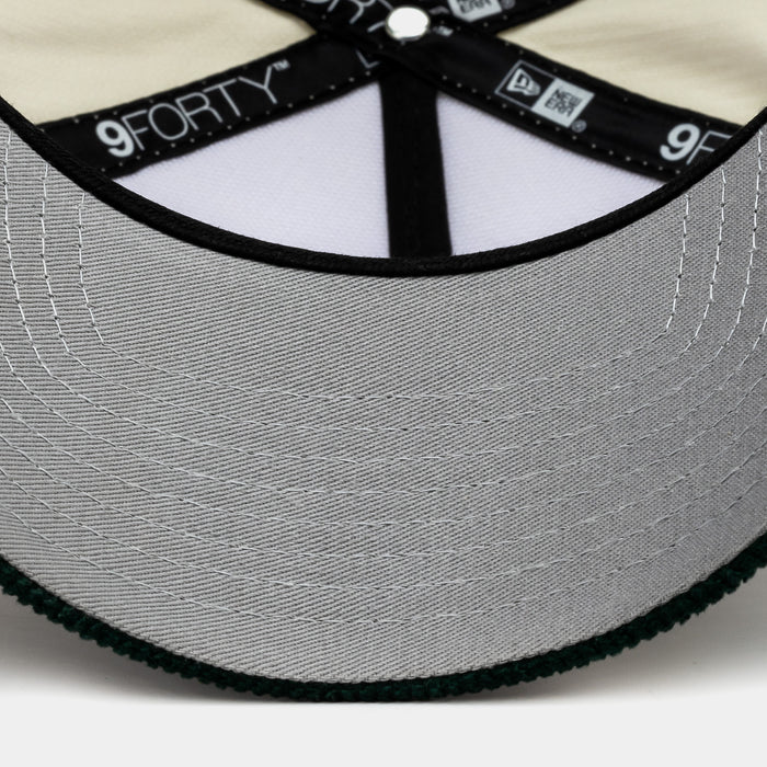 Shoe Palace Exclusive Las Vegas Raiders Chrome Corduroy 9Forty Snapback Mens Hat (Beige/Green)